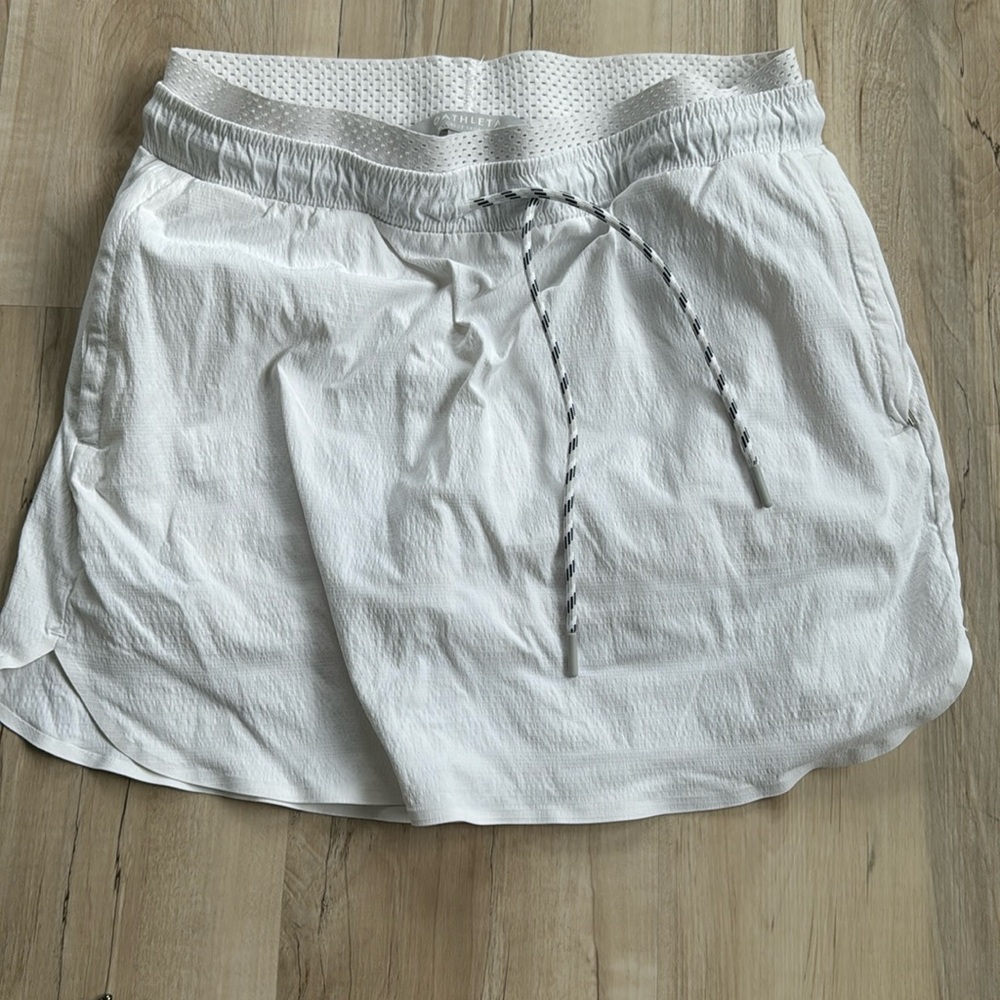 White Athleta skort